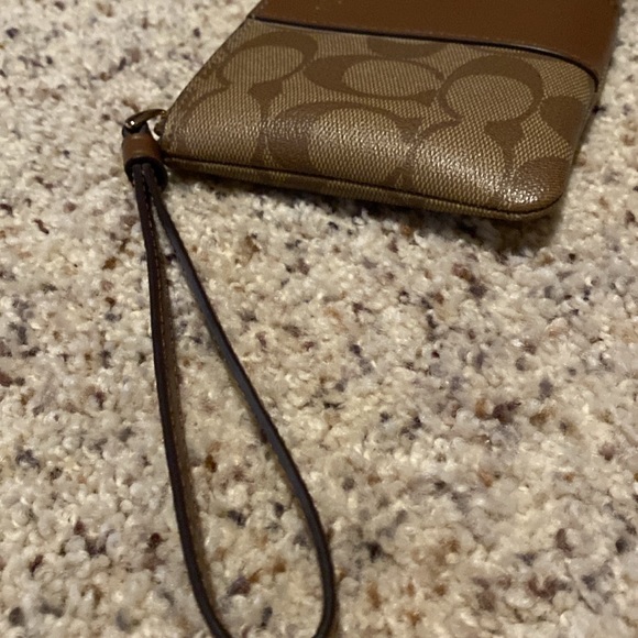 Authentic Coach Wrislet - Picture 3 of 8